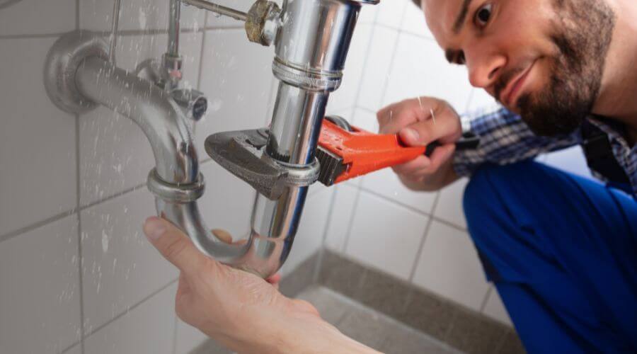 Professional clogged toilet repair services in Osceola, MO